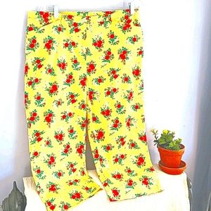 Vintage Ralph Lauren floral yellow capris 💛🌹